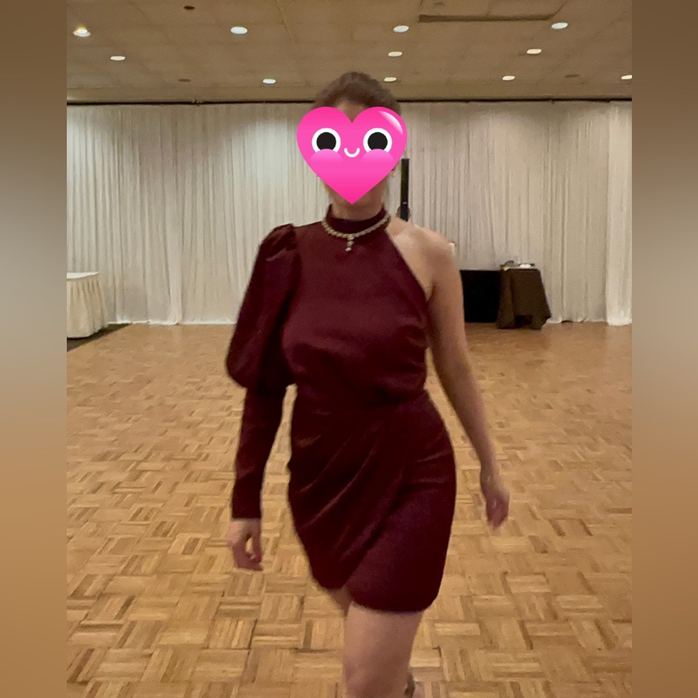 Cute  Dress - Picture 2 of 3